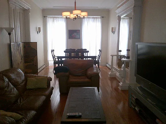 Rented by Flateau Realty | media 18