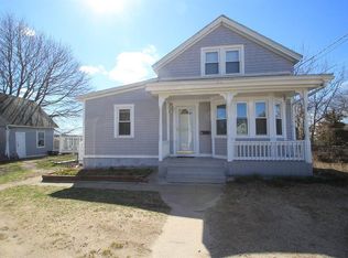 11 West St, Westerly, RI 02891