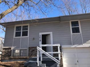 1019 Tarsney Ln, Buckner, MO 64016