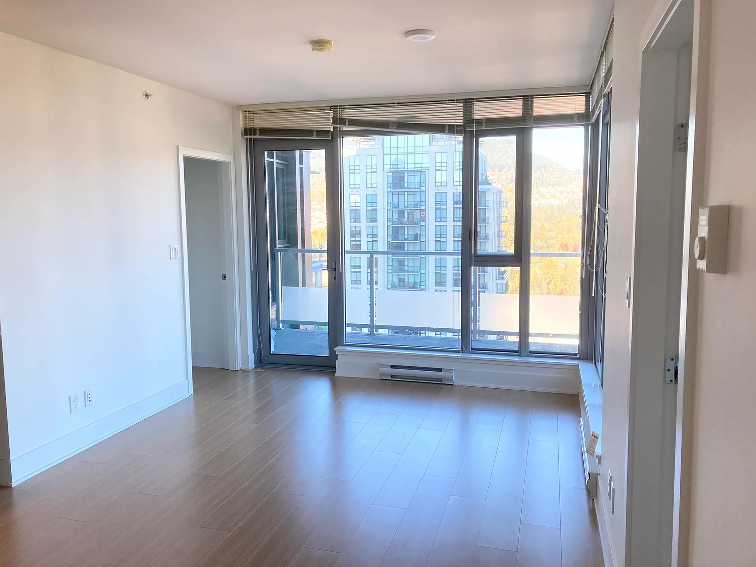 2 bed, 829 sqft, $2,680 — Photo 3