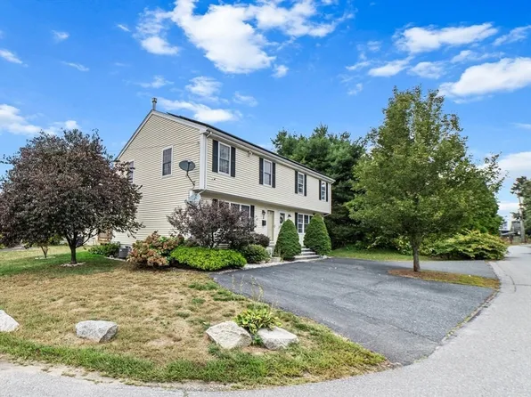4 Domenick St #4, Milford, MA 01757