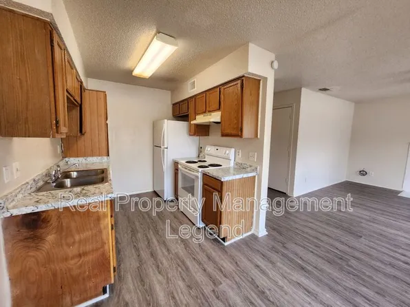 151 Allencrest Dr, White Settlement, TX 76108