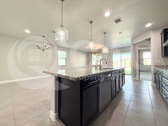 4th image of 35231 N Braeden Dr