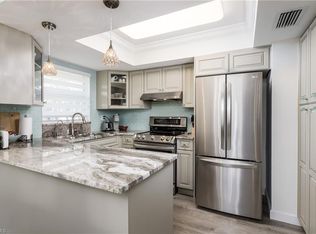 1549 Sandpiper St APT 10, Naples, FL 34102