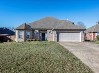 4326 Osprey St, Springdale, AR 72762