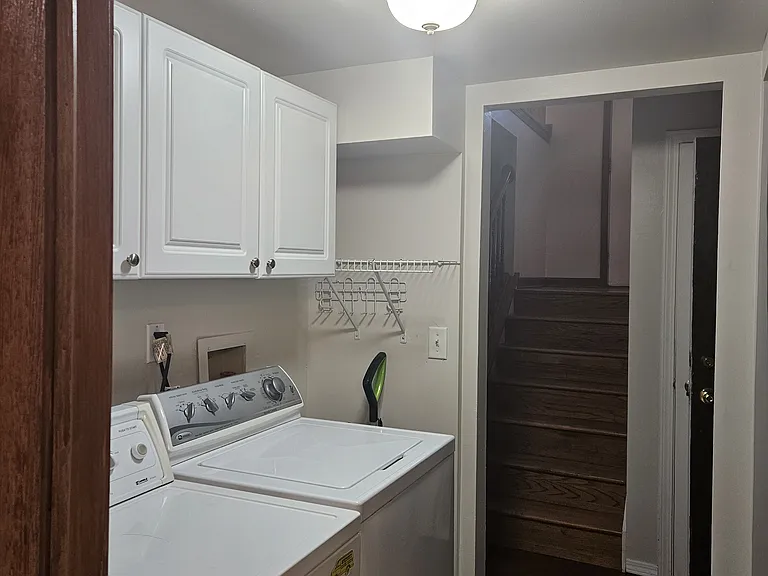 Bright / Spacious Laundry Area w/ cabinets and shelf