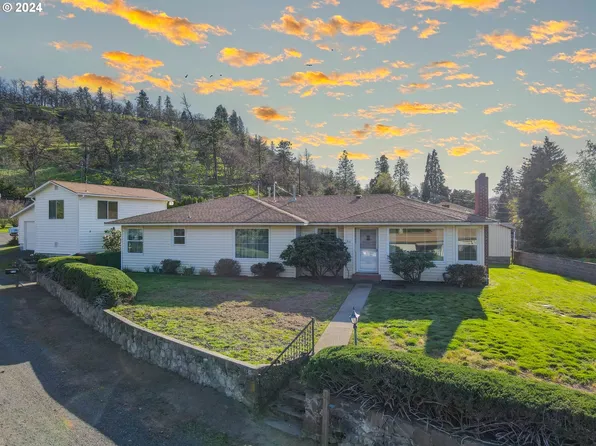 716 Sunset Valley Dr, The Dalles, OR 97058