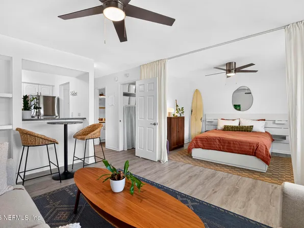 222 14TH Avenue N #203, Jacksonville Beach, FL 32250