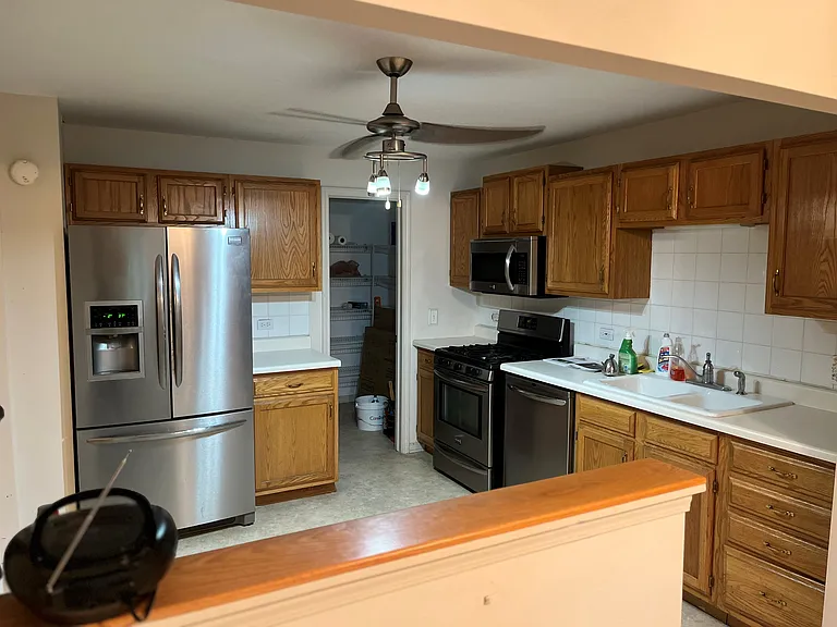1006 Butternut Ln — Photo 5