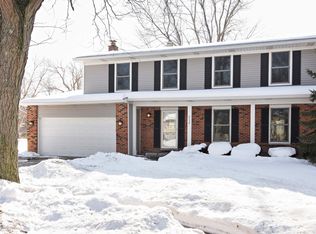 4330 Haman Ct, Hoffman Estates, IL 60192