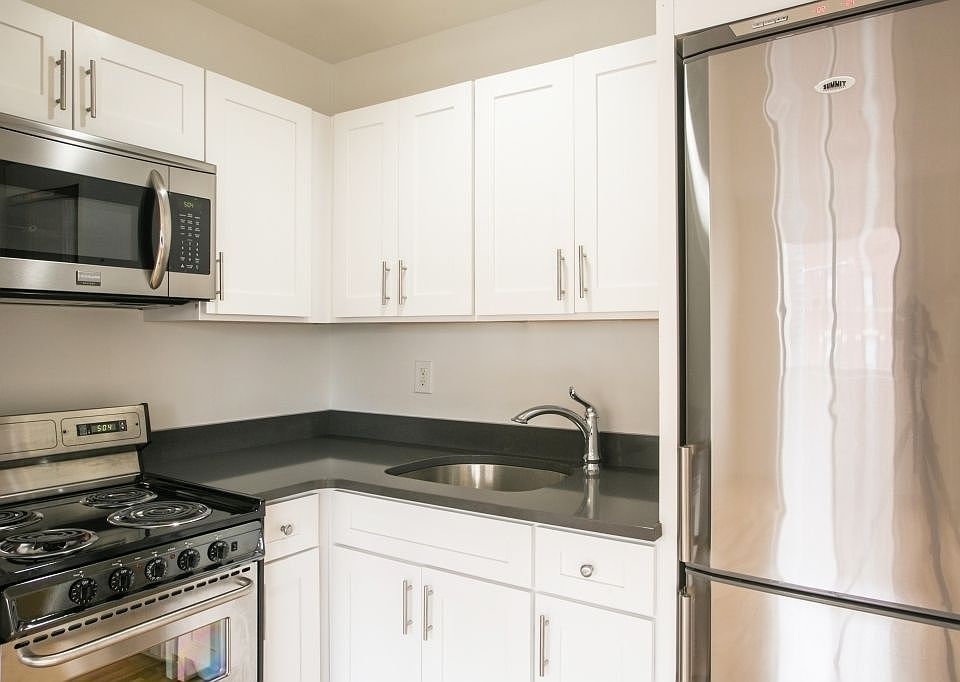 1st image of 344 E 63rd St APT 9A
