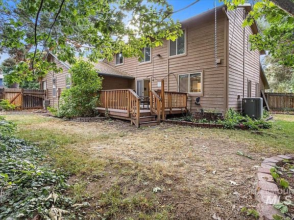 5th image of 3561 S Yorktown Way