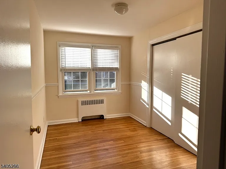 390 Morris Ave #35 — Photo 5
