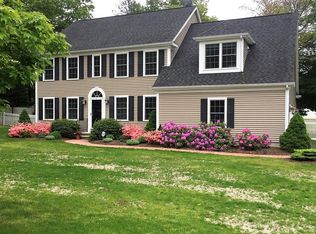 3 Smith House Rd, Wrentham, MA 02093