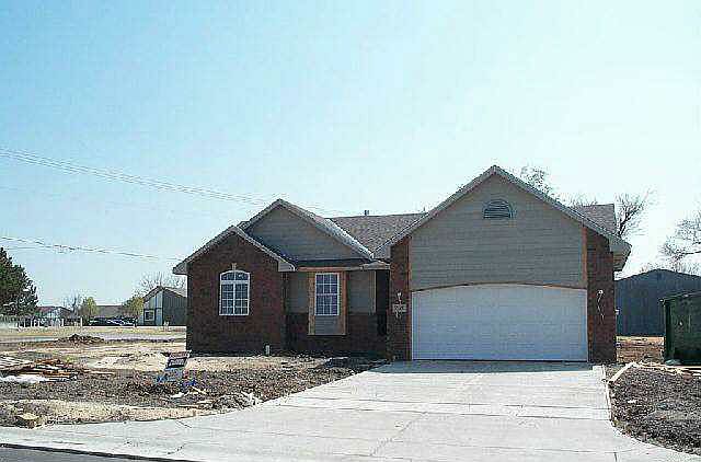 1st image of 837 Homestead Dr
