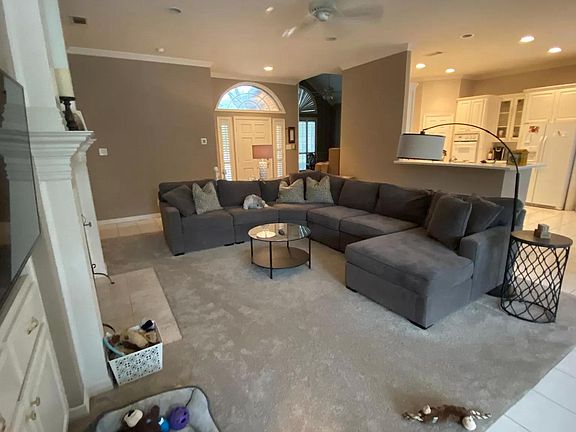 3rd image of 132 Woodcrest Ln