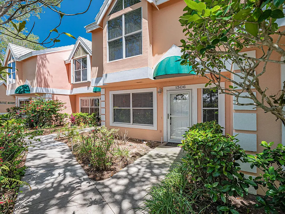 1506 Coral Oak Ln #1303