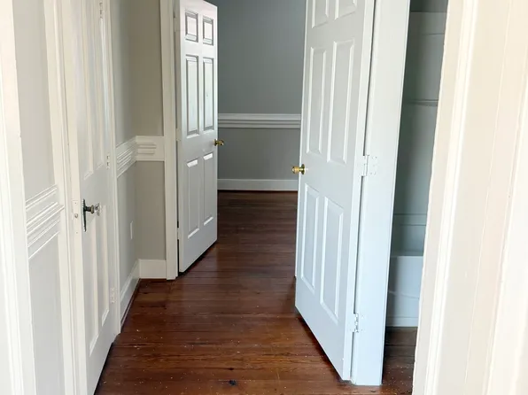 613 Caroline St APT 103, Fredericksburg, VA 22401