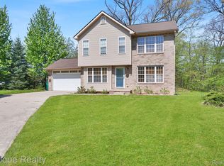 2653 Konrad Ct, Auburn Hills, MI 48326