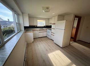 1124 Main St APT E, Waltham, MA 02451