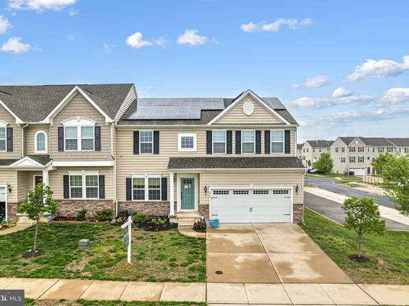 358 Tiger Lily Dr, Middletown, DE 19709