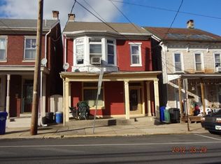 251 W High St, Womelsdorf, PA 19567