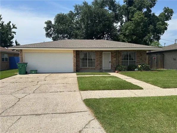 1917 S Forest Lawn Dr, Terrytown, LA 70056