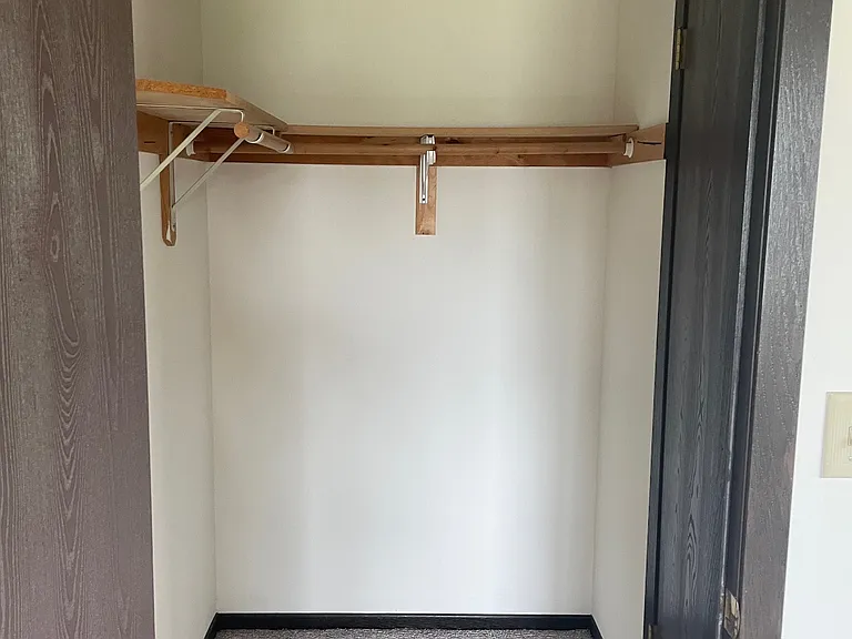 W69N876 Evergreen Ct — Photo 18