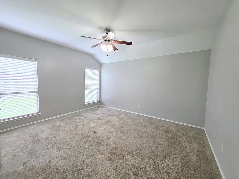 1809 Rodeo Dr — Photo 17