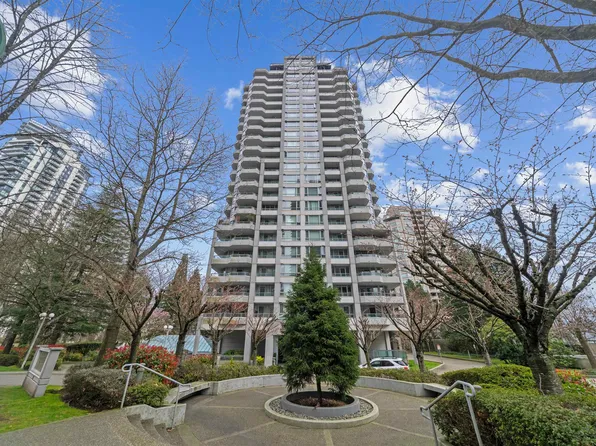 4825 Hazel St #1320, Burnaby, BC V5H 4N4