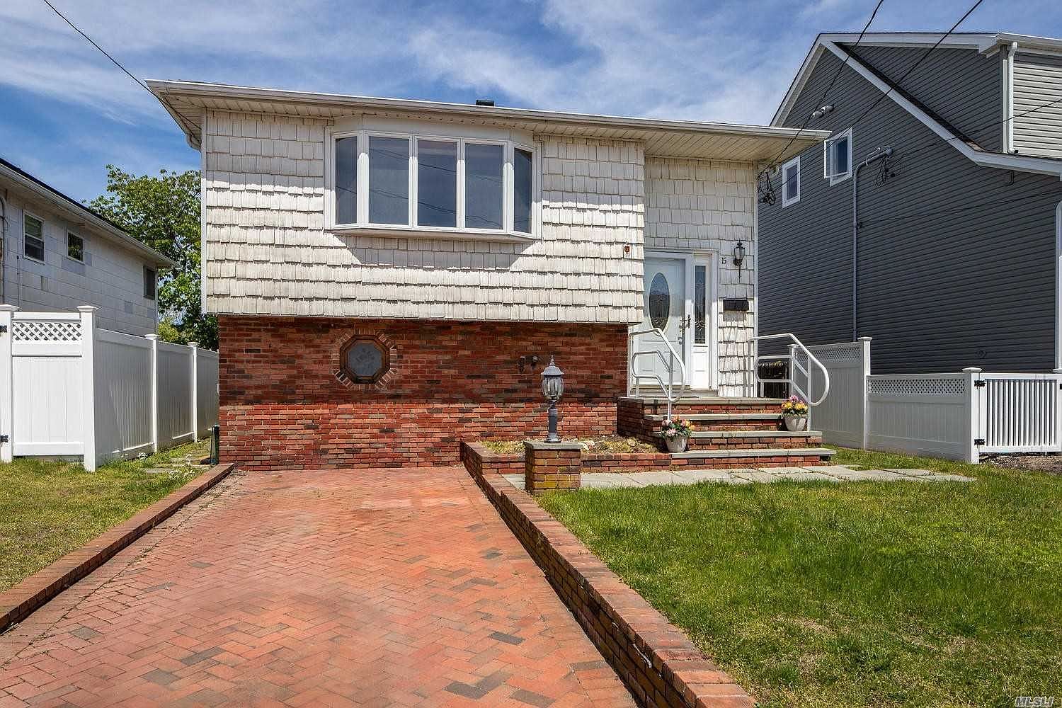 15 Sheridan Rd, Babylon, NY 11702 | Zillow