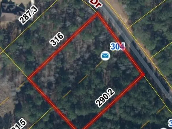 304 Harborside Dr, Greenwood, SC 29649
