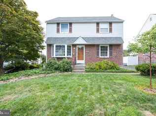 2968 Banner Rd, Willow Grove, PA 19090