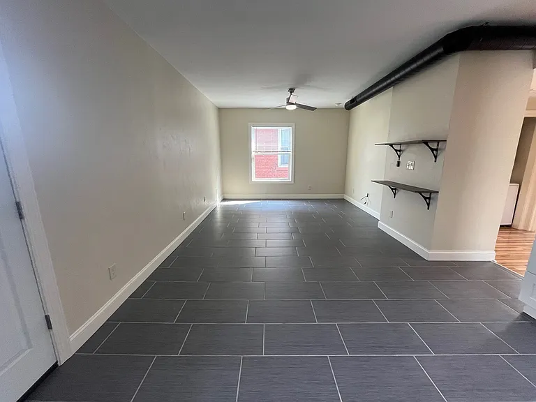 211 Amber St #2 — Photo 20
