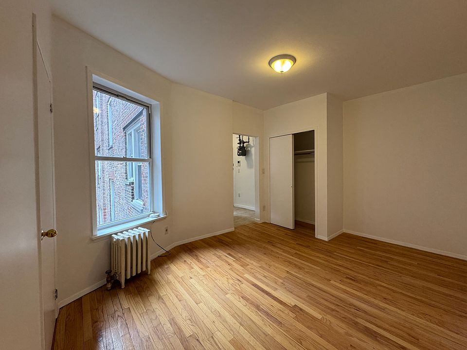 1st image of 451 W 44th St APT 56