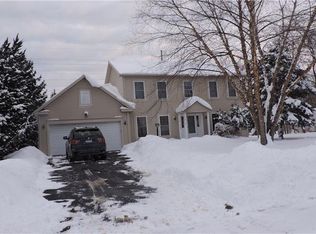 77 Seabury Blvd, Webster, NY 14580