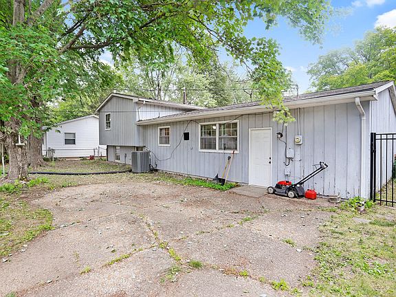 5th image of 1907 Winchester Dr