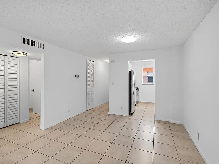 450 SW 2nd Ave #205 — Photo 11