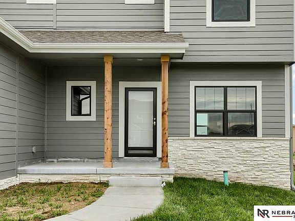 3rd image of 11005 Hardwood Dr