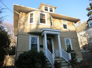 12 Montague St, Providence, RI 02906