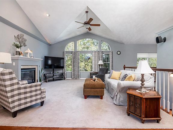 4th image of 168 Oak Hill Dr