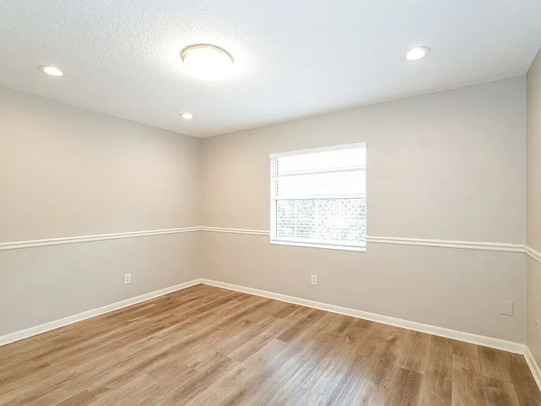 15709 Squirrel Tree Pl — Photo 14