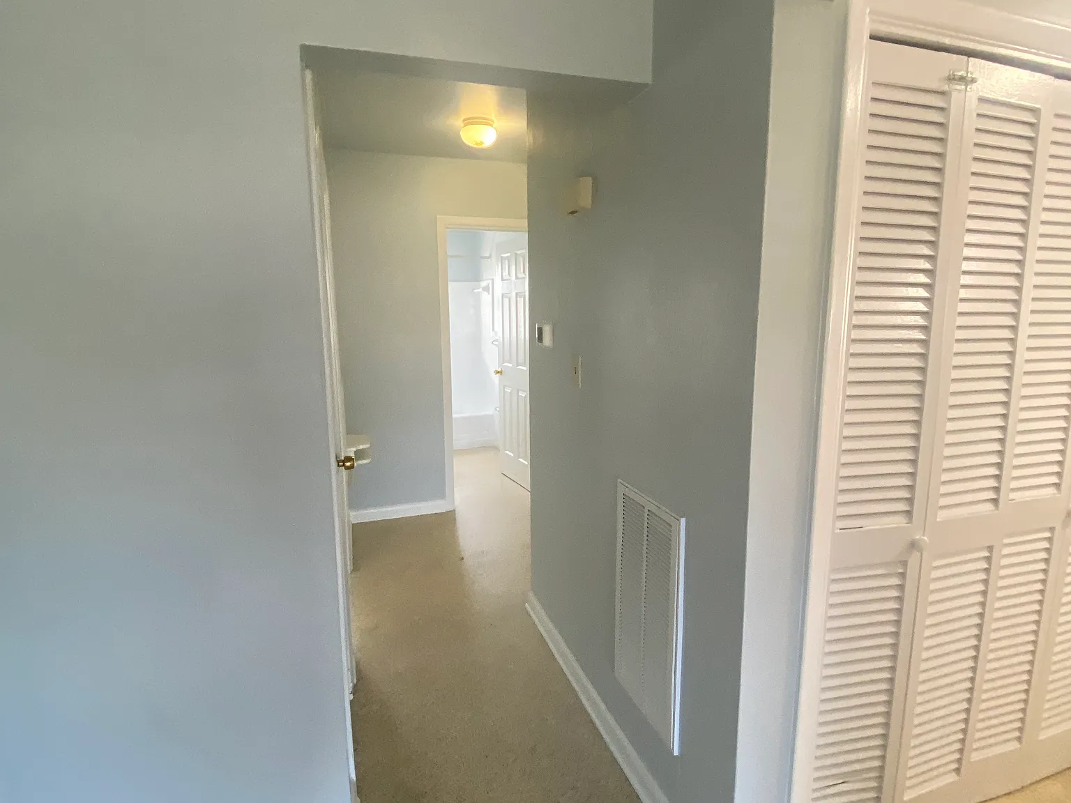 2 bed, 1064 sqft, $1,465 — Photo 2