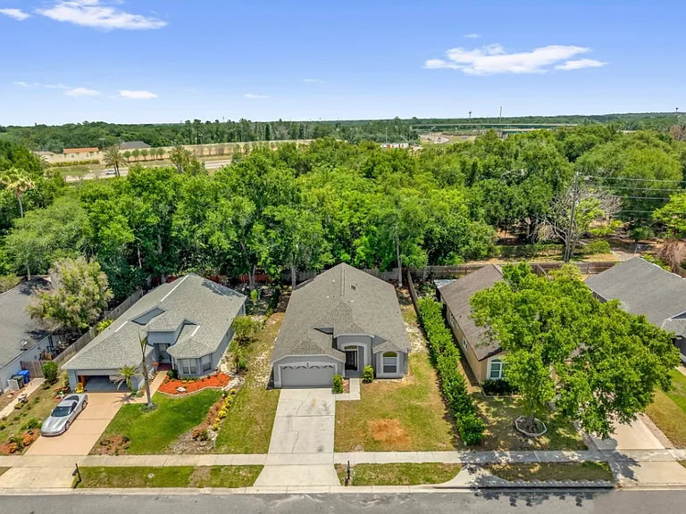 608 Bridge Creek Blvd — Photo 28