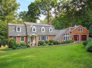 14 Greenbriar Ln, Wilton, CT 06897
