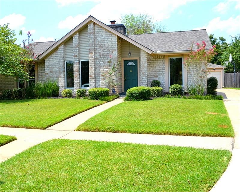 1st image of 2810 Cane Field Dr
