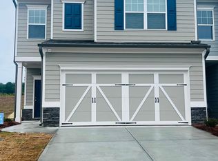 8 Sepia Oak Dr, Newnan, GA 30263
