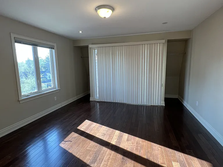 216B Finch Ave W — Photo 25