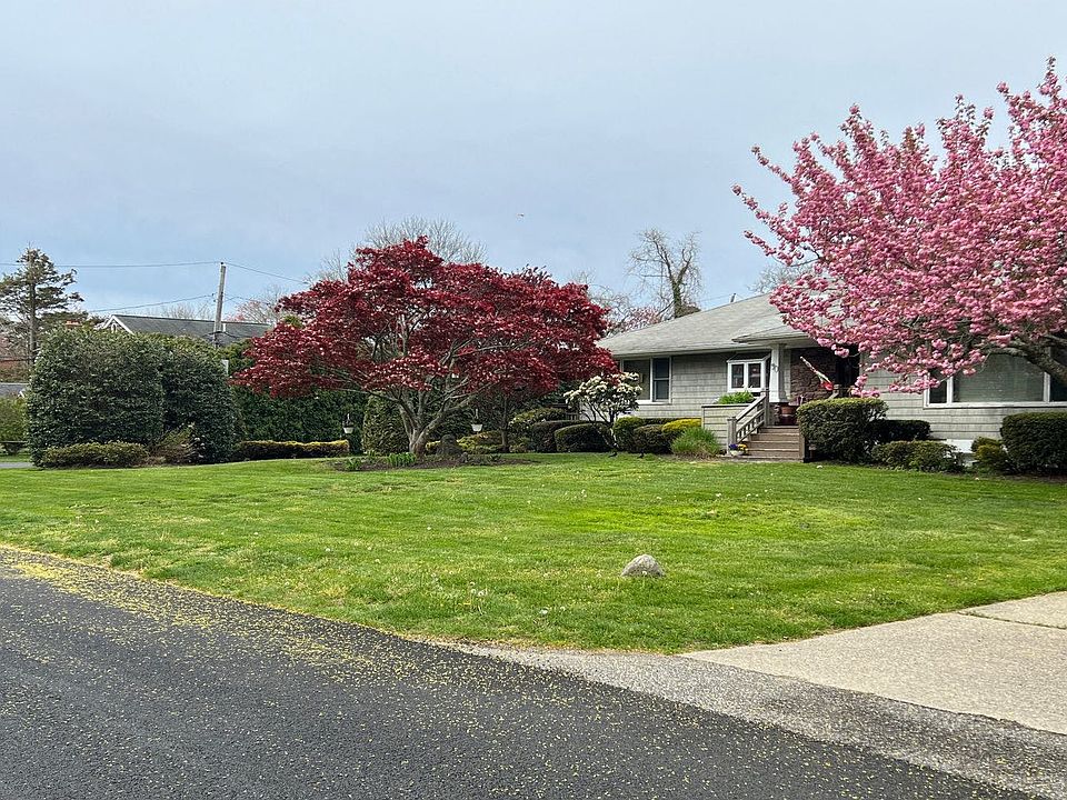 90 Suydam Ln, Bayport, NY 11705 Zillow