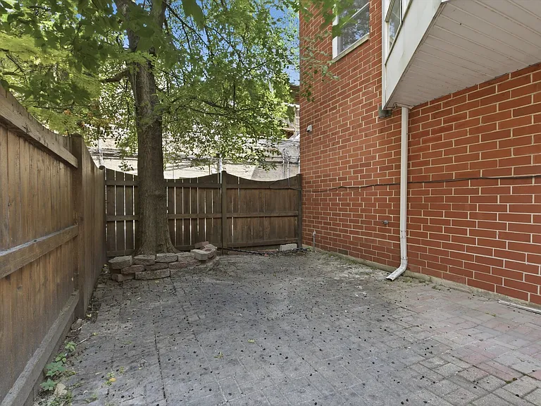 5510 S Cornell Ave #D — Photo 22